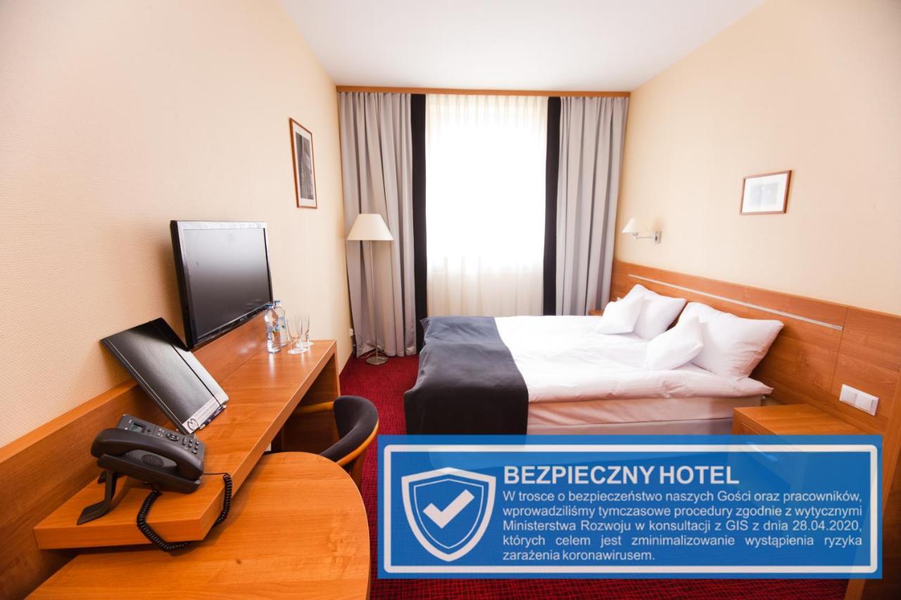 Hotel Malinowski Business 글리비체 외부 사진